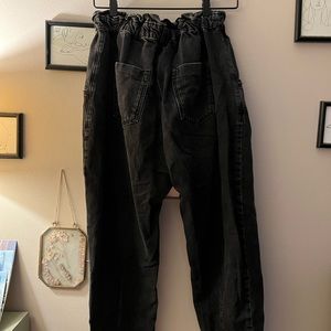 black paper bag zara jeans